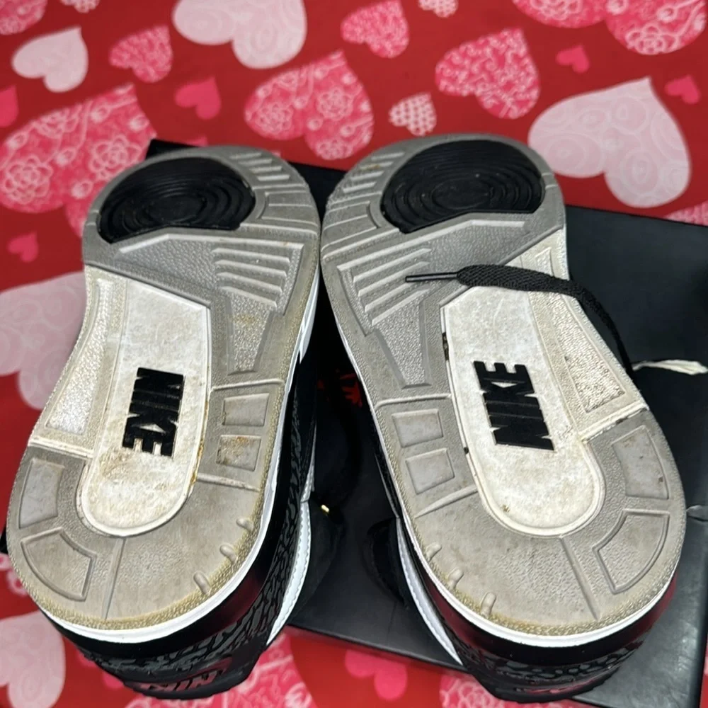 AIR JORDAN RETRO TH